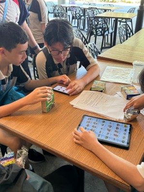 2 students learning to order online